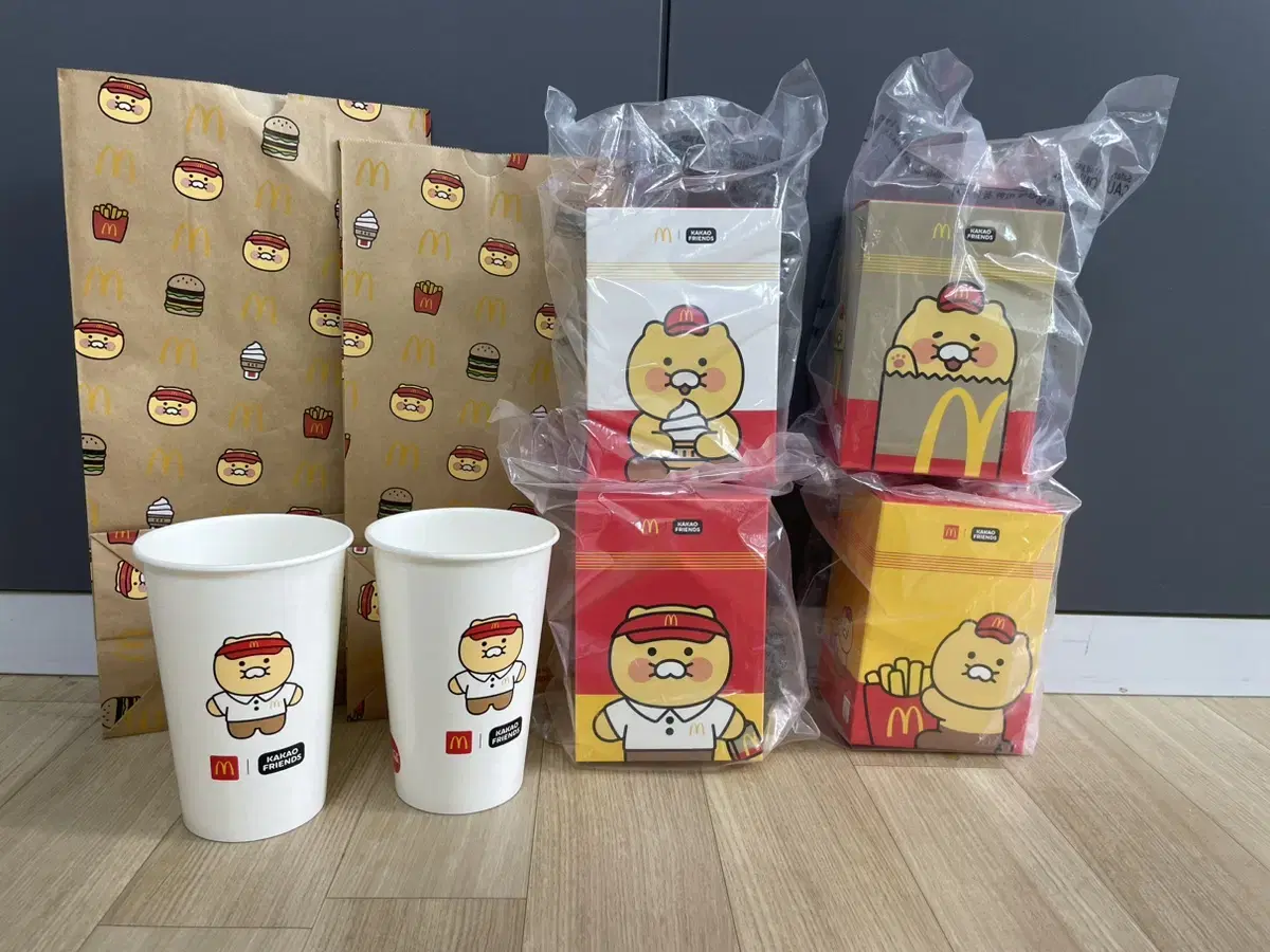 맥도날드 춘식이 인형4종+종이봉투+종이컵